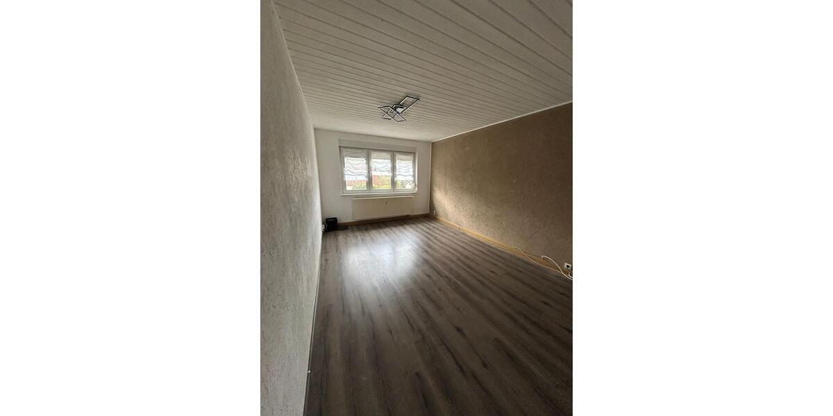 Etagenwohnung Sangerhausen - 4 Zimmer, 81 m&sup2;, 80.000&euro; | Angebot:26763912