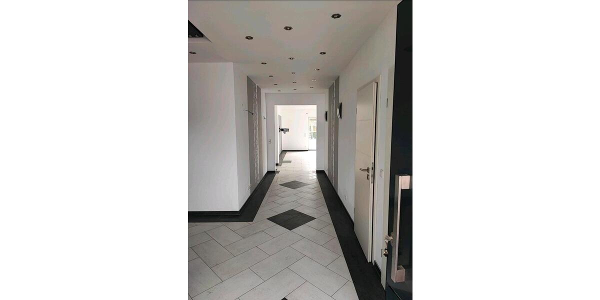 Bungalow Munster - 5 Zimmer, 180 m&sup2;, 1.550&euro; | Angebot:26202214