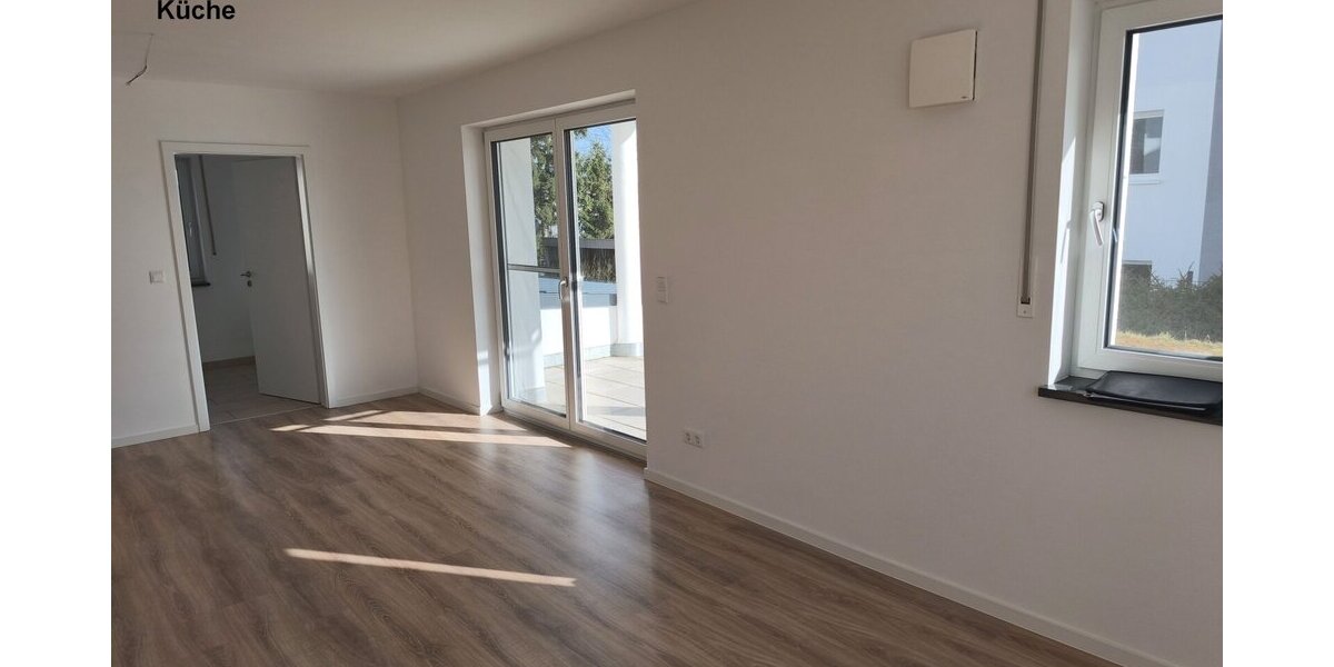 Wohnen wie im eigenen Haus! großzügige WFL mit 114 m² moderner Grundriss Energiesparhaus Erdgeschoss mit Terrasse und Garten ab 01.06.2026 - Erdgeschoßwohnung Kemnath Beste Lage | Angebot:26490228
