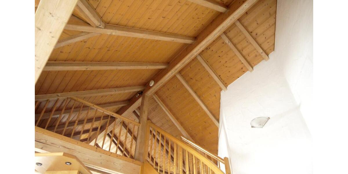 Dachgeschoßwohnung Blaubeuren - 5.5 Zimmer, 140 m&sup2;, 385.000&euro; | Angebot:26121968