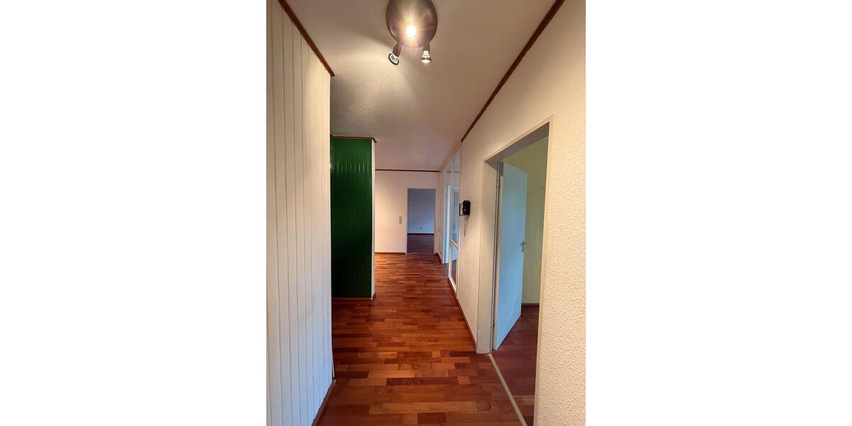 Großzügige 4-Zimmer - Wohnung in Braunschweig mit viel Potenzial 4 zimmer