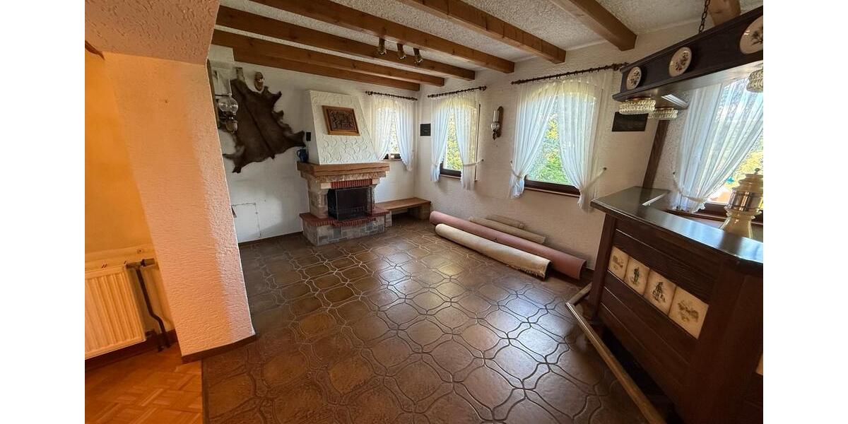 Reihenhaus Saarbrücken St. Arnual - 7 Zimmer, 135 m&sup2;, 325.000&euro; | Angebot:26310346