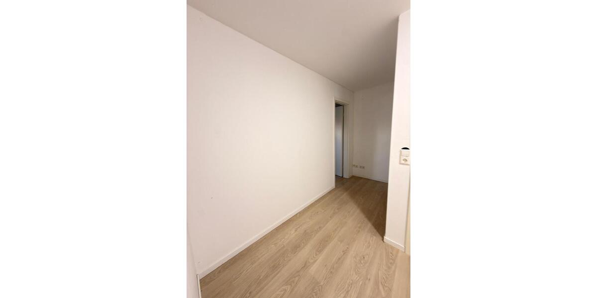 2 - Zimmer Anliegerwohnung ca.85 m2 950 € Warmmiete 2 zimmer
