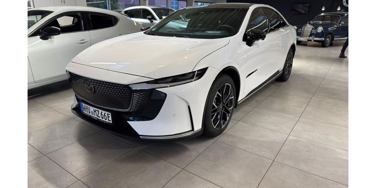 Mazda 6e 2.796 km 42.990 &euro; Wilhelmshaven 26388