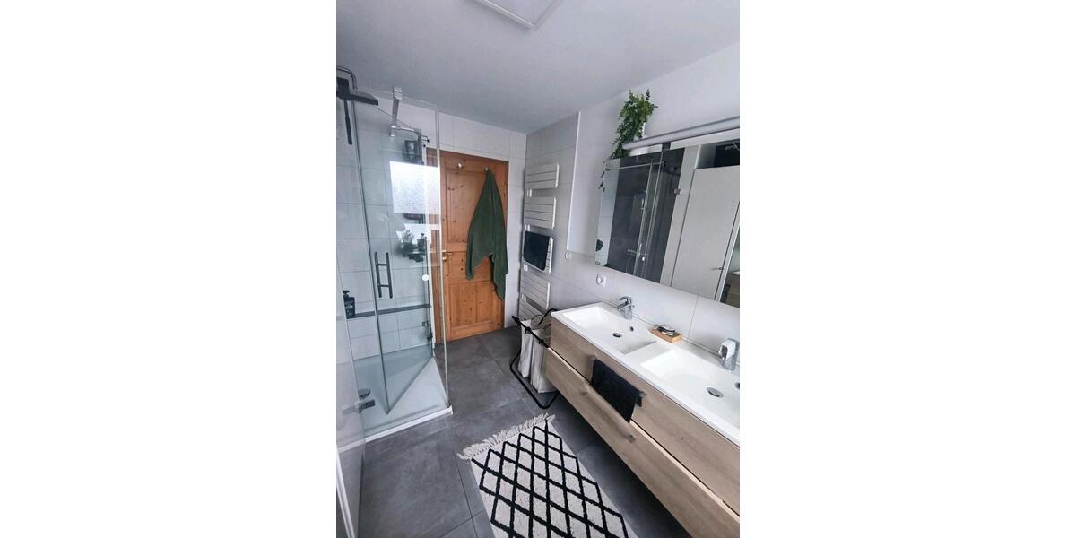 Erdgeschoßwohnung Sachsenheim - 4.5 Zimmer, 88 m&sup2;, 429.000&euro; | Angebot:25561101