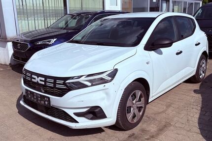Dacia Sandero 45.000 km 7.990 &euro; Ulm-Jungingen 89081