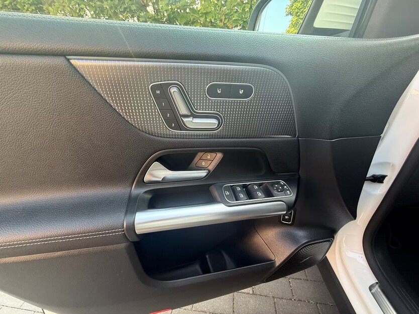 Mercedes-Benz GLA-Klasse 77.000 km 35.000 € Köln 50667