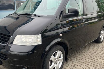 VW T5 Transporter 437.000 km 5.300 &euro; Aschersleben 06449