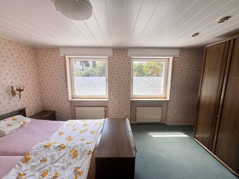 Familienfreundliches Reihenmittelhaus mit Tiefgarage und Garten in ruhiger Lage von Scherpenseel