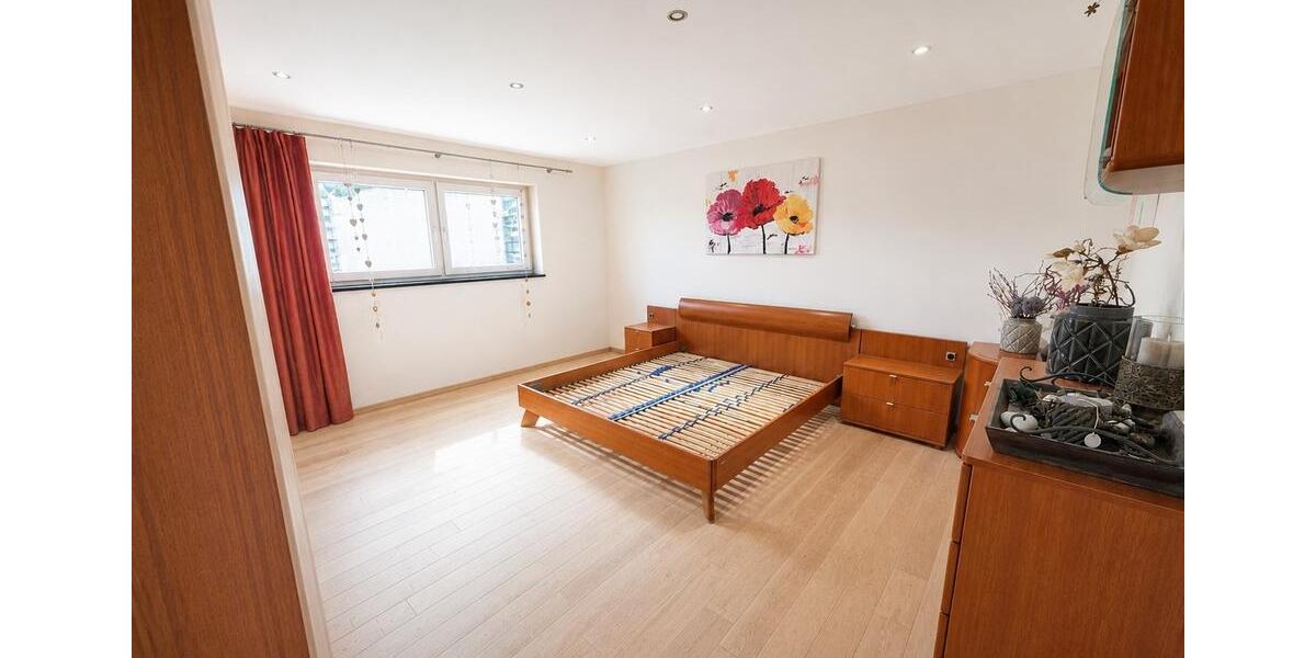 Doppelhaushälfte Wermelskirchen - 7 Zimmer, 177 m&sup2;, 619.000&euro; | Angebot:27033514