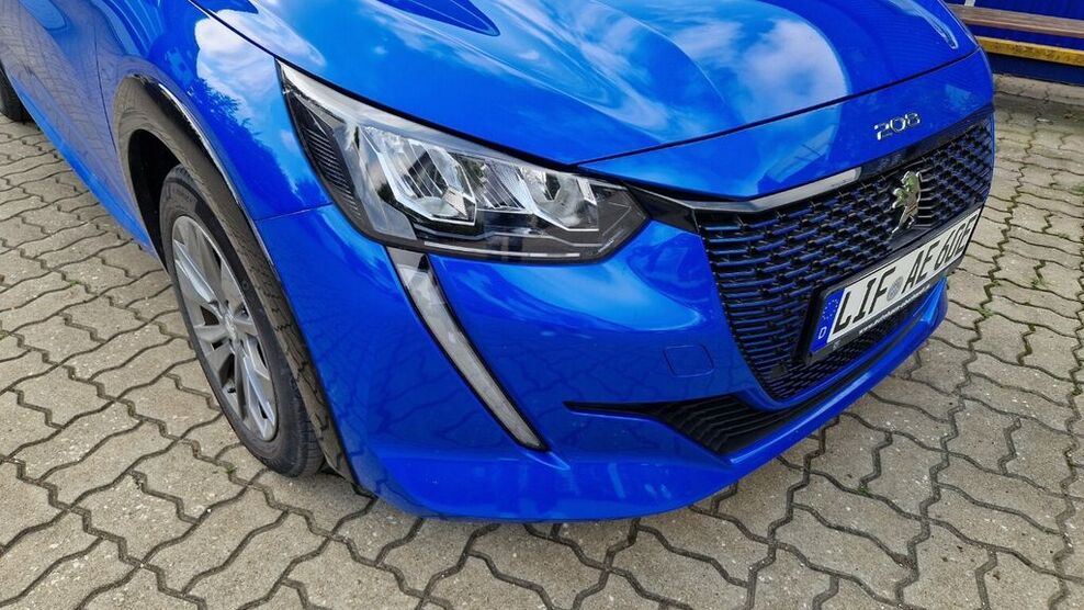 Peugeot 208 2.000 km 30.990 € Lichtenfels 96215