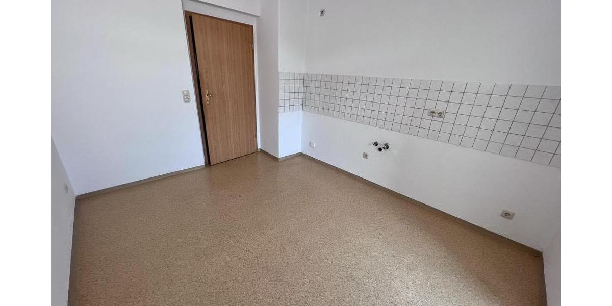 Balkon und Aufzug in der Innenstadt von Gera nahe dem Süd-Bahnhof! - Etagenwohnung Gera Debschwitz | Angebot:26384779