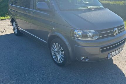 VW T5 Multivan 196.000 km 20.900 € Heldenstein/Weidenbach 84431