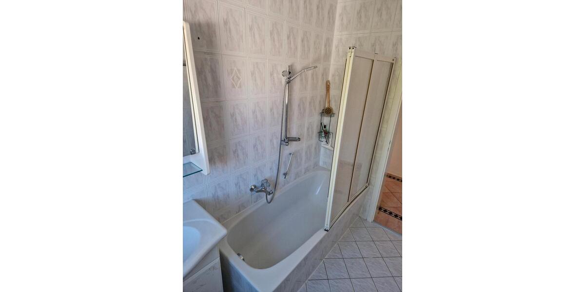 Etagenwohnung Puchheim - 2 Zimmer, 84 m&sup2;, 1.800&euro; | Angebot:25715385