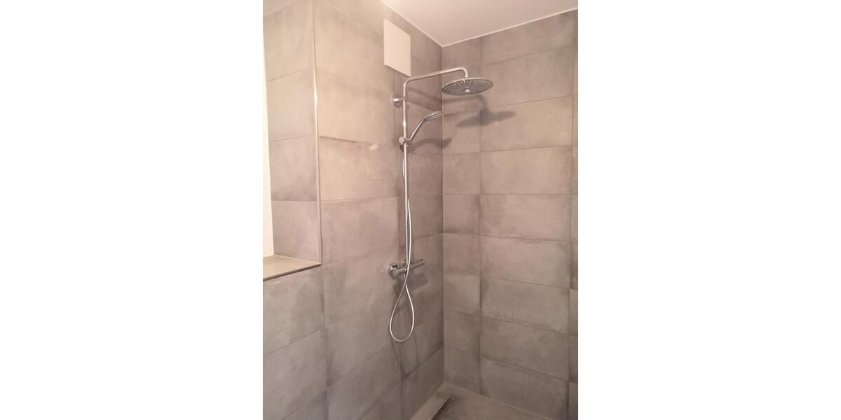 Etagenwohnung Offenbach am Main Hafen - 4 Zimmer, 109 m&sup2;, 1.850&euro; | Angebot:25376328