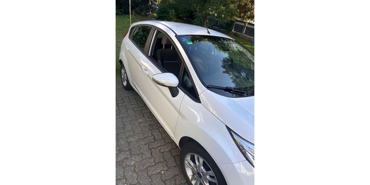 Ford Fiesta 181.500 km 4.990 &euro; Löffingen 79843