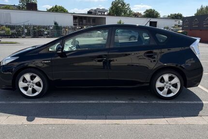 Toyota Prius 90.200 km 8.800 &euro; Hannover 30455