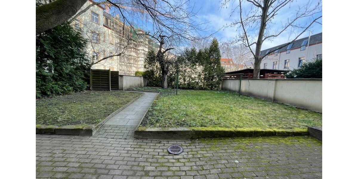 Dachgeschoßwohnung Dresden Neustadt - 2 Zimmer, 45 m&sup2;, 115.000&euro; | Angebot:25907074