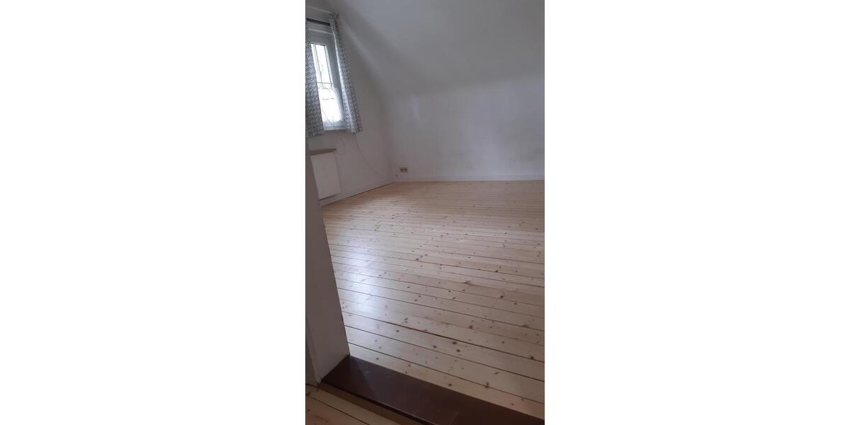 Einfamilienhaus Burgdorf - 3 Zimmer, 100 m&sup2;, 850&euro; | Angebot:25298580