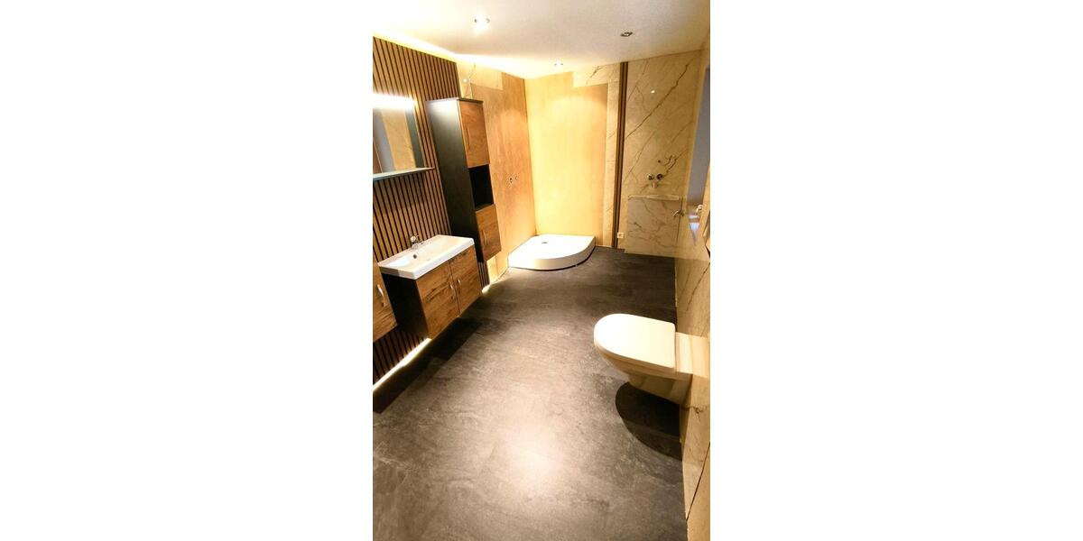 Etagenwohnung Osterhofen - 4 Zimmer, 120 m&sup2;, 850&euro; | Angebot:26498619