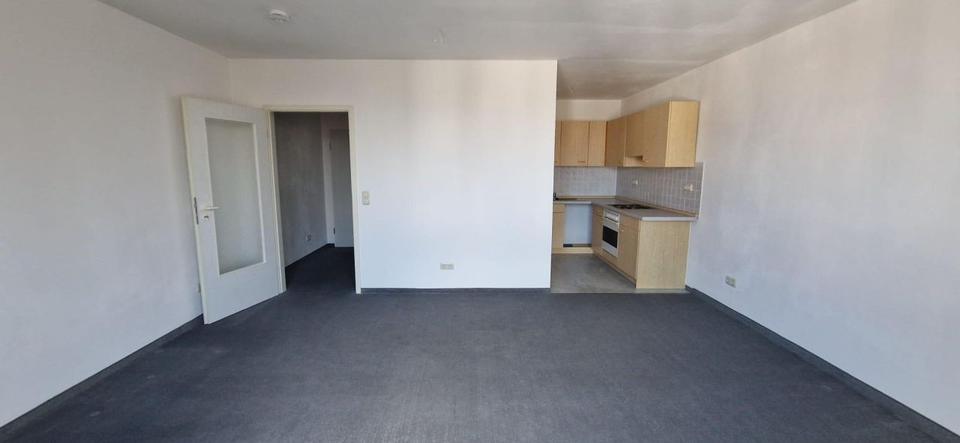 Dachgeschoßwohnung Zwickau Zwickau-Nord - 1 Zimmer, 33 m&sup2;, 230&euro; | Angebot:26676972