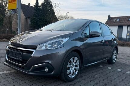 Peugeot 208 87.000 km 6.500 &euro; Menden (Sauerland) 58706