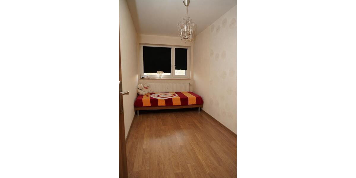 Dachgeschoßwohnung Siegburg - 4 Zimmer, 87 m&sup2;, 280.000&euro; | Angebot:27044150