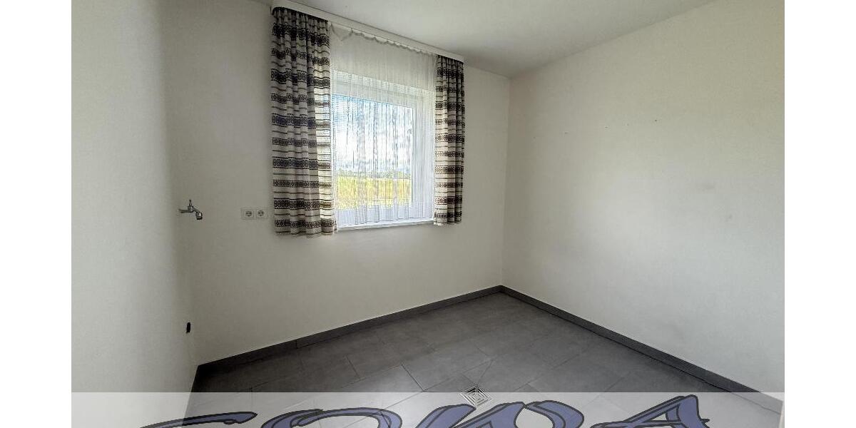Gepflegtes, einzugsbereites Haus mit Keller, Doppelgarage und Wärmepumpe - Ein Objekt von SOWA Immobilien und Finanzen - Einfamilienhaus Neuburg an der Donau | Angebot:24004431