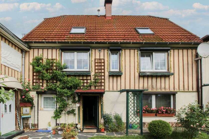 Haus zum Kaufen in Chemnitz 245.000 € 188.11 m²