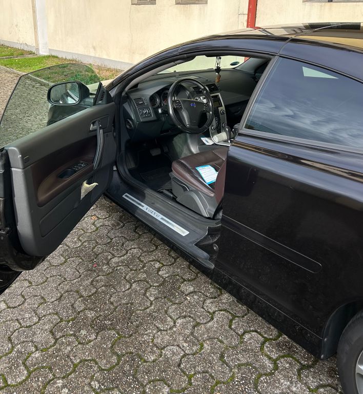 Volvo C70 185.000 km 9.500 € Oberhausen 46149