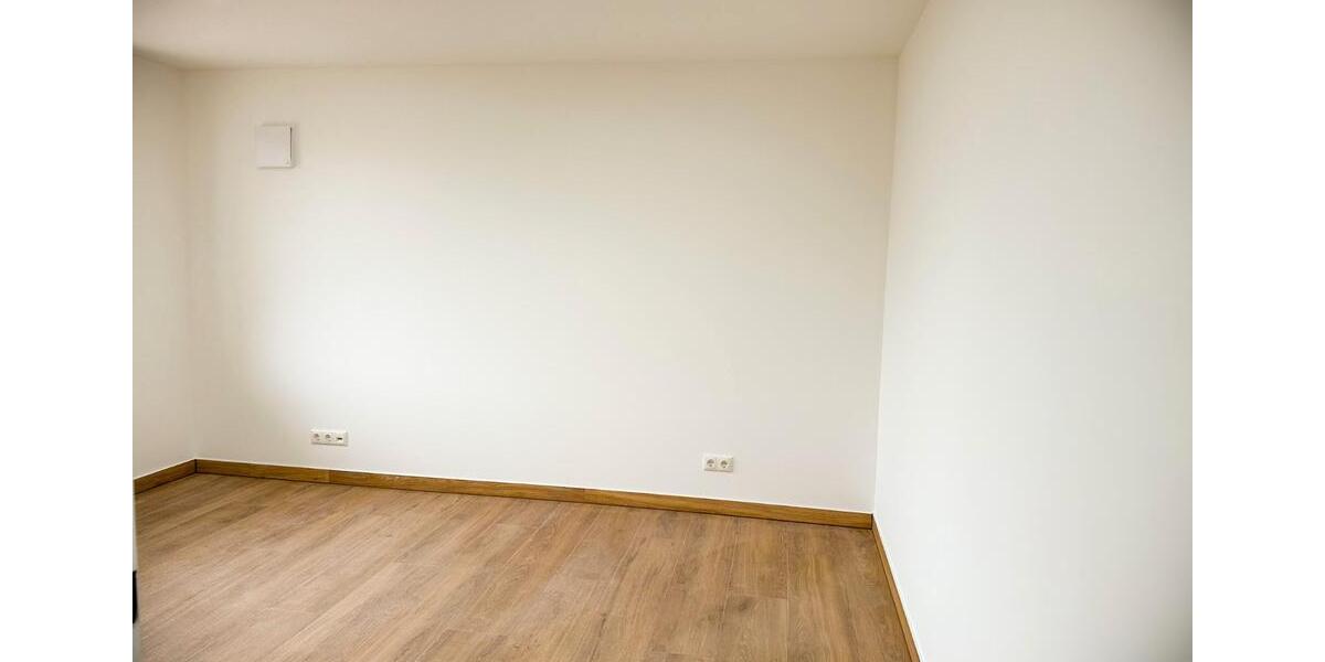 Einfamilienhaus Würzburg Sanderau - 7 Zimmer, 188 m&sup2;, 2.990&euro; | Angebot:26326326