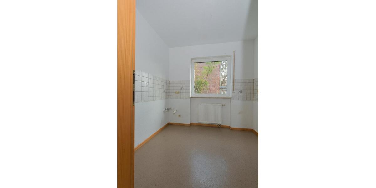 Hochparterre Saarbrücken West - 3 Zimmer, 75 m&sup2;, 179.000&euro; | Angebot:27003124