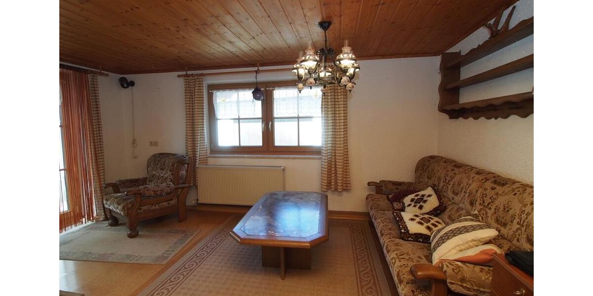 Einfamilienhaus Haibach - 8 Zimmer, 260 m&sup2;, 1.300&euro; | Angebot:26266108