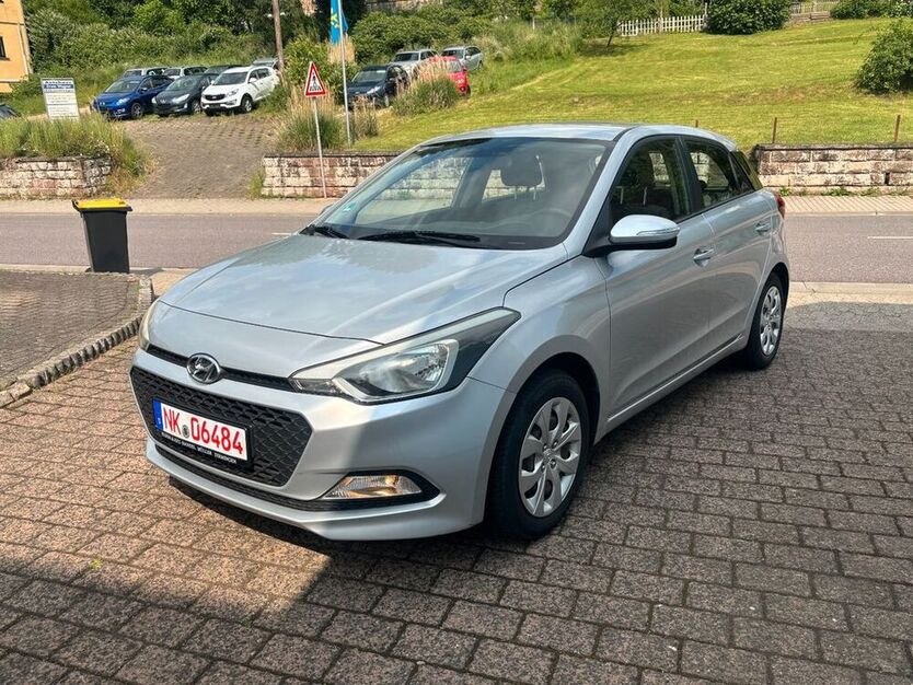 i20