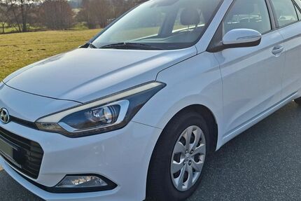 Hyundai i20 101.000 km 9.500 &euro; Herborn 35745