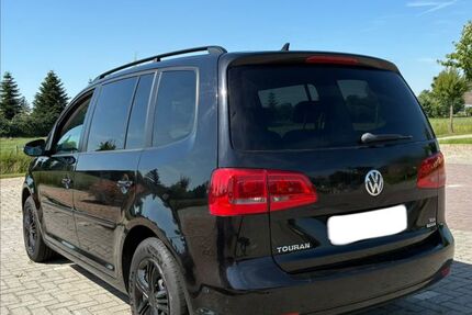 VW Touran 302.000 km 4.200 &euro; Südbrookmerland 26624