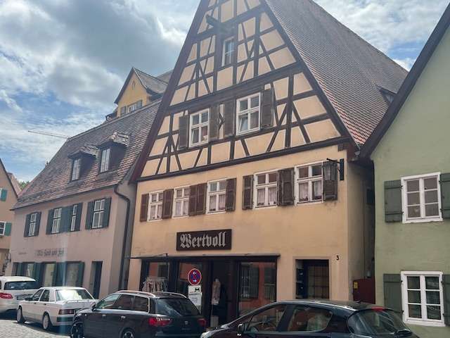 Haus zum Kaufen in Dinkelsbühl 620.000 € 315 m²