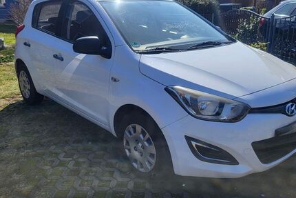 Hyundai i20 47.048 km 7.100 &euro; Bernau 16321
