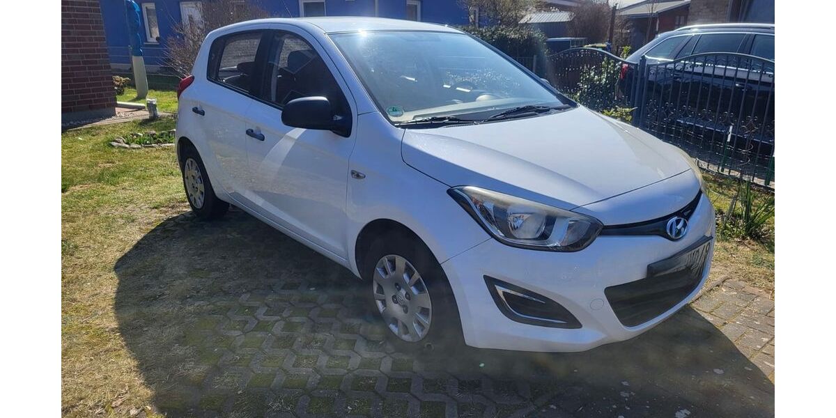 Hyundai i20 47.048 km 7.100 &euro; Bernau 16321