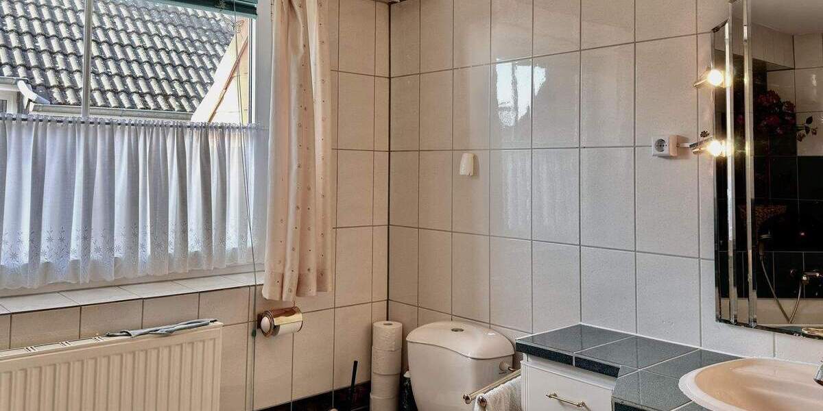 Doppelhaushälfte Adendorf - 3 Zimmer, 127 m&sup2;, 445.000&euro; | Angebot:25801933