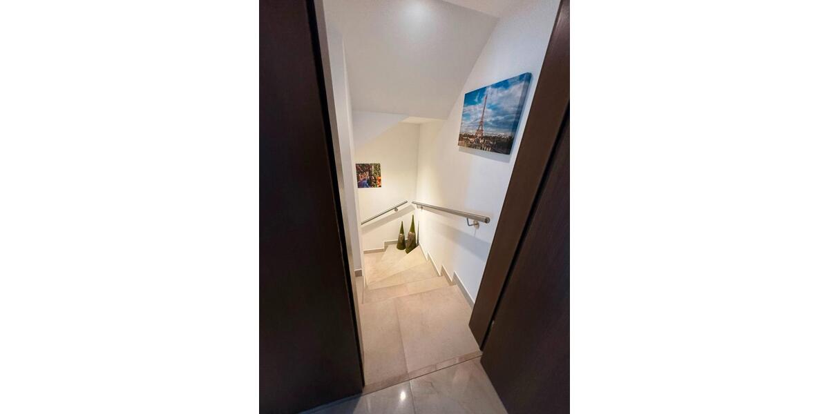 Einfamilienhaus Lebach - 9 Zimmer, 335 m&sup2;, 374.900&euro; | Angebot:26884831