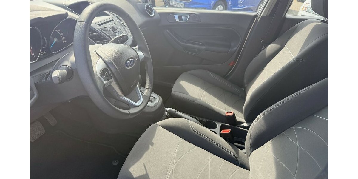 Ford Fiesta 1.6 Automatik Trend/51.000km 51.100 km 7.690 &euro; Frankfurt 60386