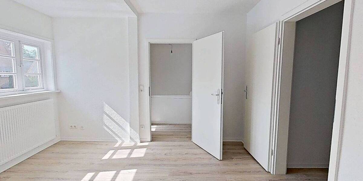 Etagenwohnung Rendsburg - 4 Zimmer, 91 m&sup2;, 909&euro; | Angebot:26879100