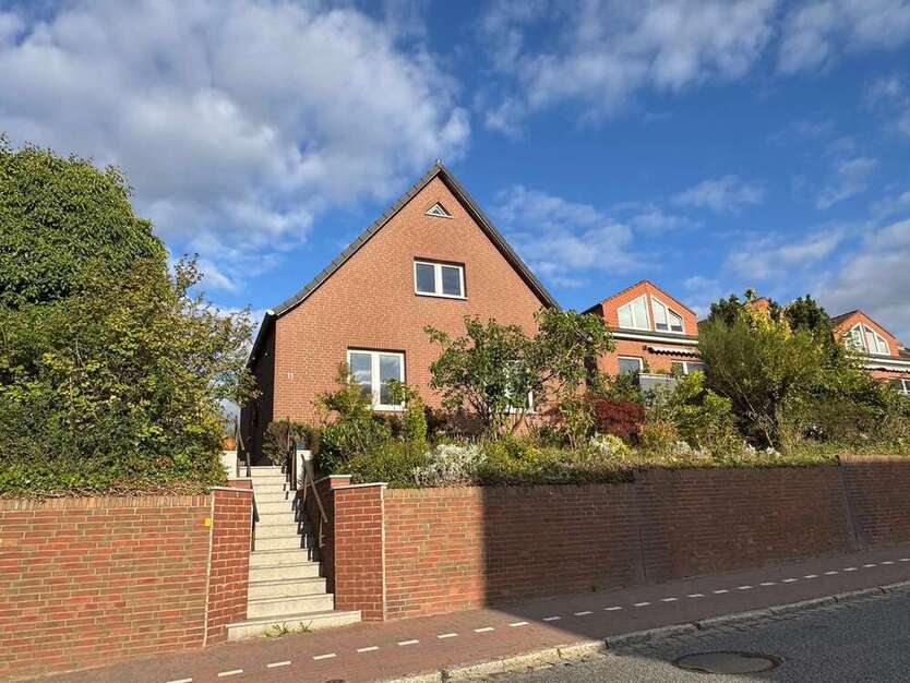 Haus zum Mieten in Neustadt in Holstein 1.300 € 90 m²