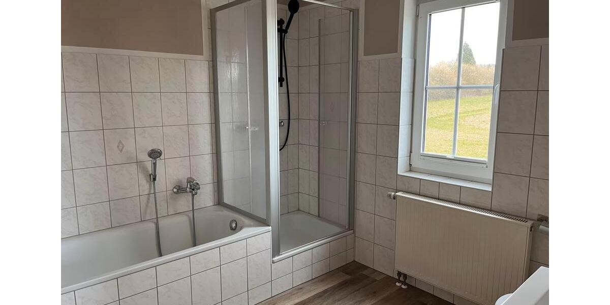 Doppelhaushälfte Dingelstädt - 5 Zimmer, 127 m&sup2;, 260.000&euro; | Angebot:26900808