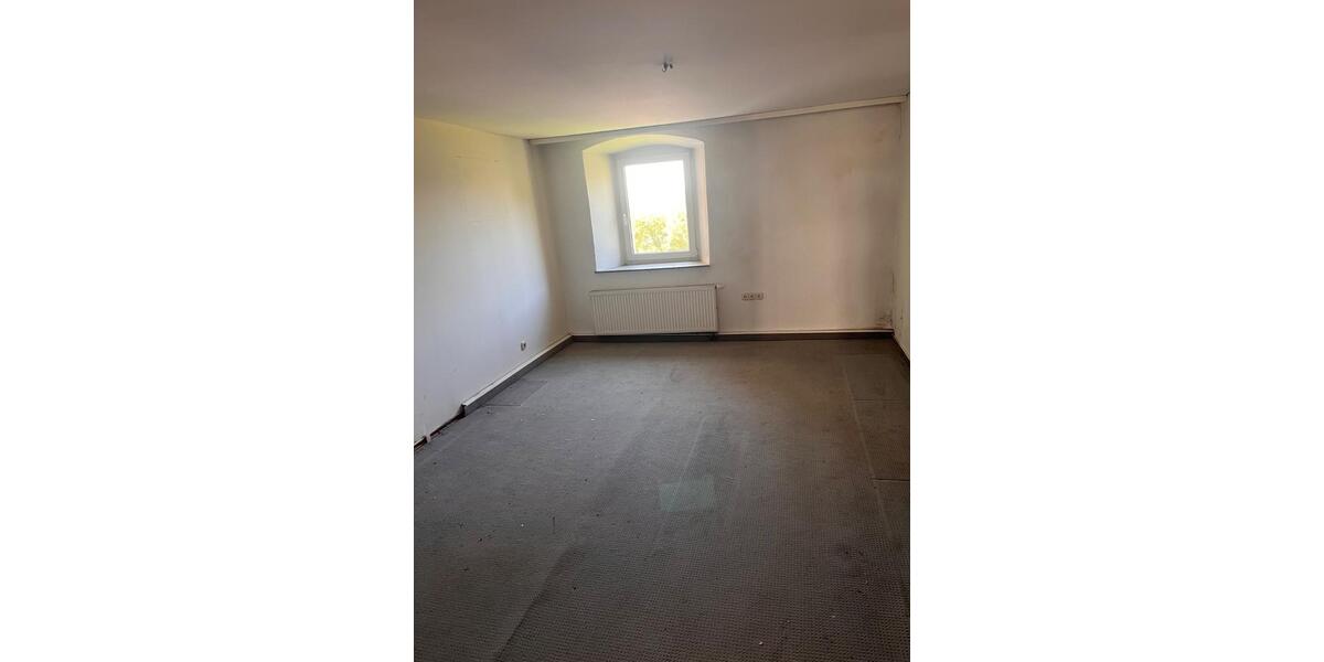 Einfamilienhaus Eschlkam - 8 Zimmer, 240 m&sup2;, 300.000&euro; | Angebot:26929445