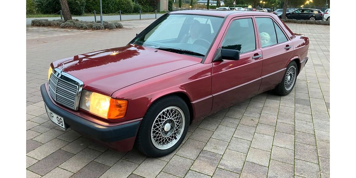 Mercedes-Benz 190 153.503 km 8.900 &euro; Büttelborn-Worfelden 64572