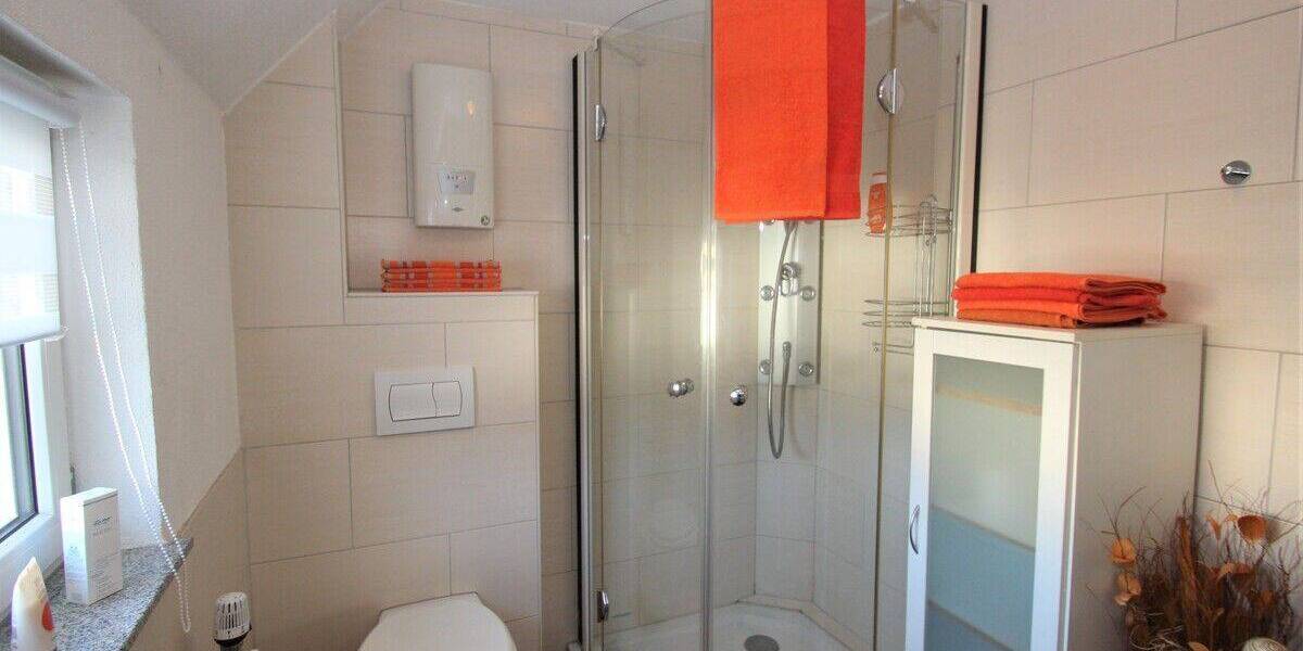 Einfamilienhaus Königswinter-Thomasberg Thomasberg - 3 Zimmer, 67 m&sup2;, 680&euro; | Angebot:26863194