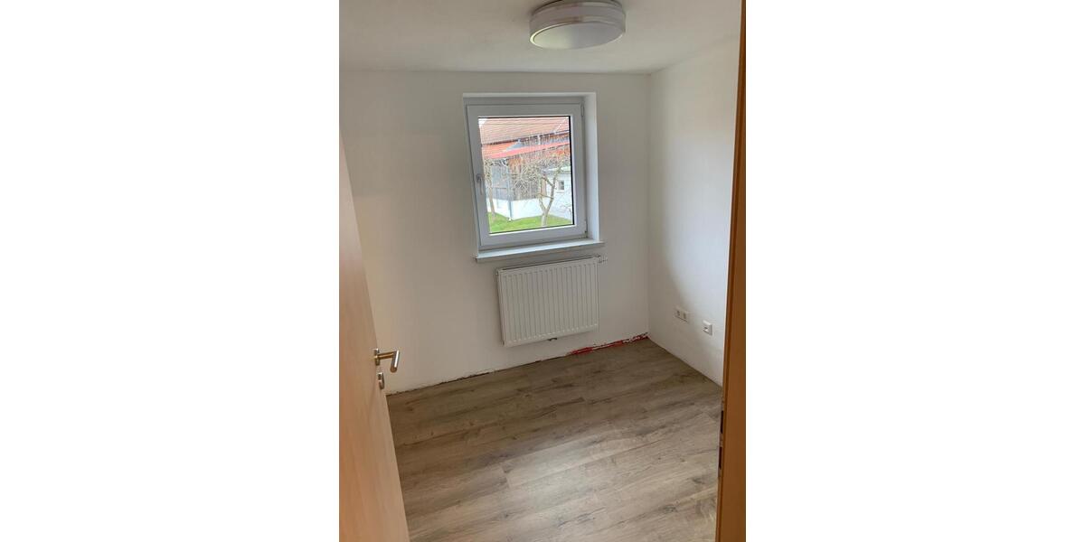 Doppelhaushälfte Kirchheim In Schwaben - 3.5 Zimmer, 134 m&sup2;, 940&euro; | Angebot:26227860