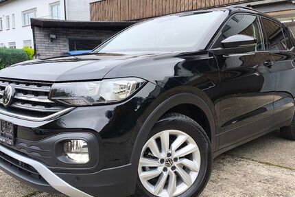 VW T-Cross 30.000 km 20.950 € Solingen 42657